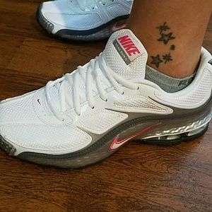 Nike reax running shoes